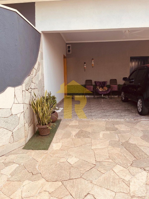 Casa com 3 quartos à venda, 200m² — foto 4 de 24