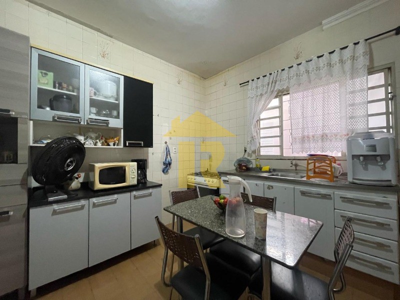 Casa com 3 quartos à venda, 106m² — foto 9 de 13