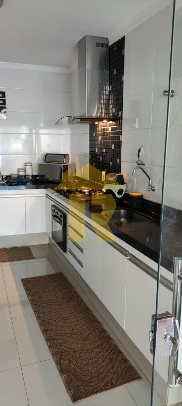 Casa com 3 quartos à venda, 130m² — foto 15 de 30