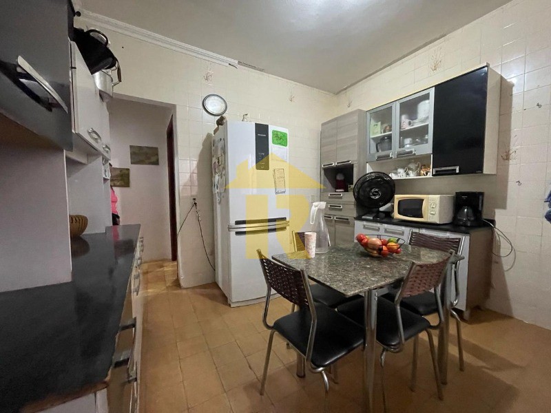 Casa com 3 quartos à venda, 106m² — foto 10 de 13