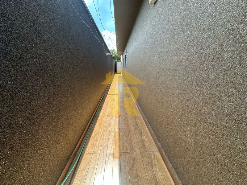 Casa de Condomínio com 3 quartos à venda, 220m² — foto 13 de 21