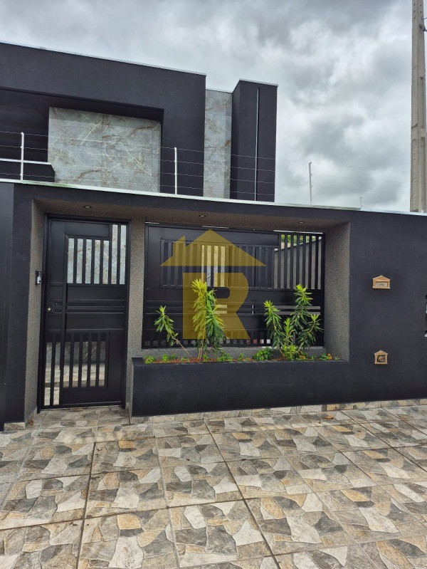 Casa com 3 quartos à venda, 158m² — foto 1 de 24