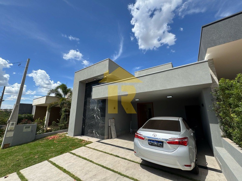 Casa de Condomínio com 3 quartos à venda, 127m² — foto 1 de 14