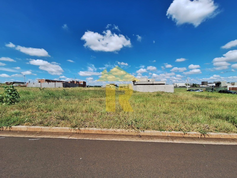 Terreno / Lote / Condomínio  à venda, 300m² — foto 1 de 14