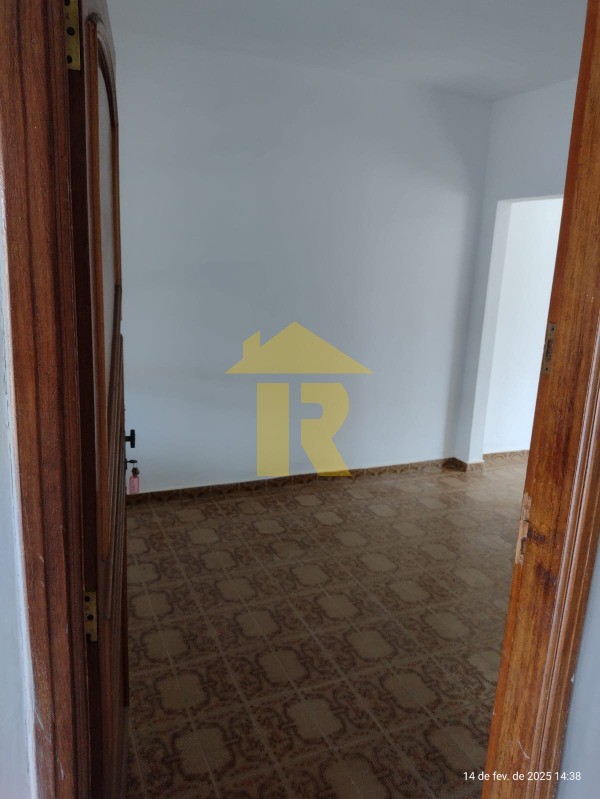Casa com 4 quartos à venda, 198m² — foto 4 de 18