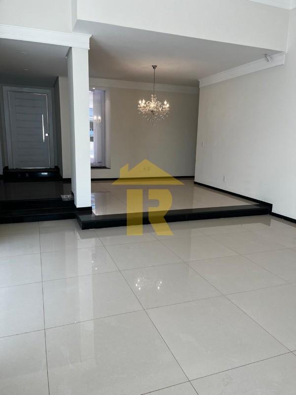 Casa de Condomínio com 4 quartos à venda — foto 5 de 25