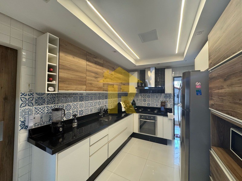 Casa com 3 quartos à venda, 312m² — foto 24 de 41