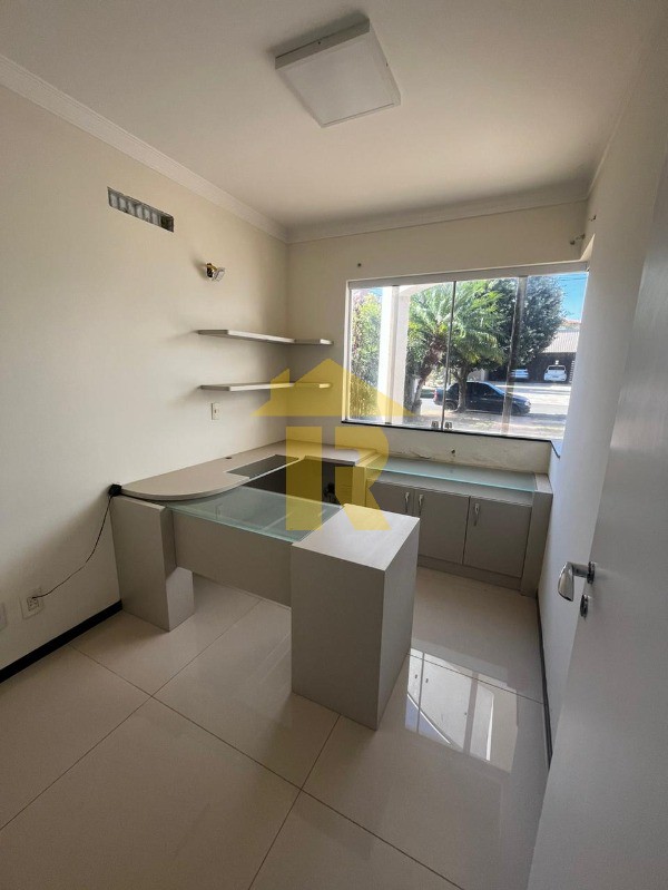 Casa de Condomínio com 4 quartos à venda — foto 7 de 25