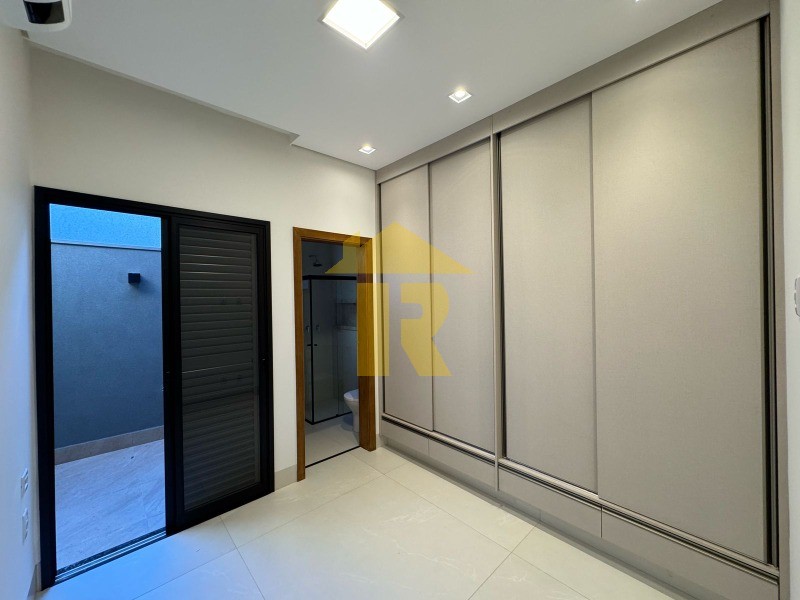 Casa de Condomínio com 3 quartos à venda, 180m² — foto 14 de 27