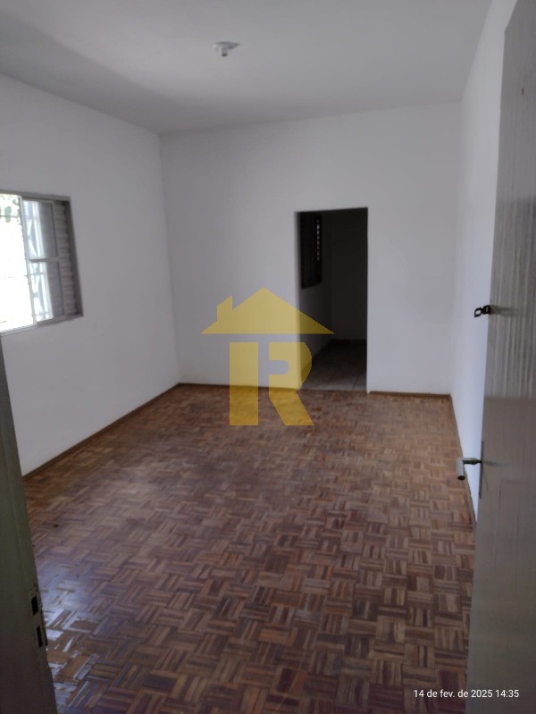 Casa com 4 quartos à venda, 198m² — foto 9 de 18