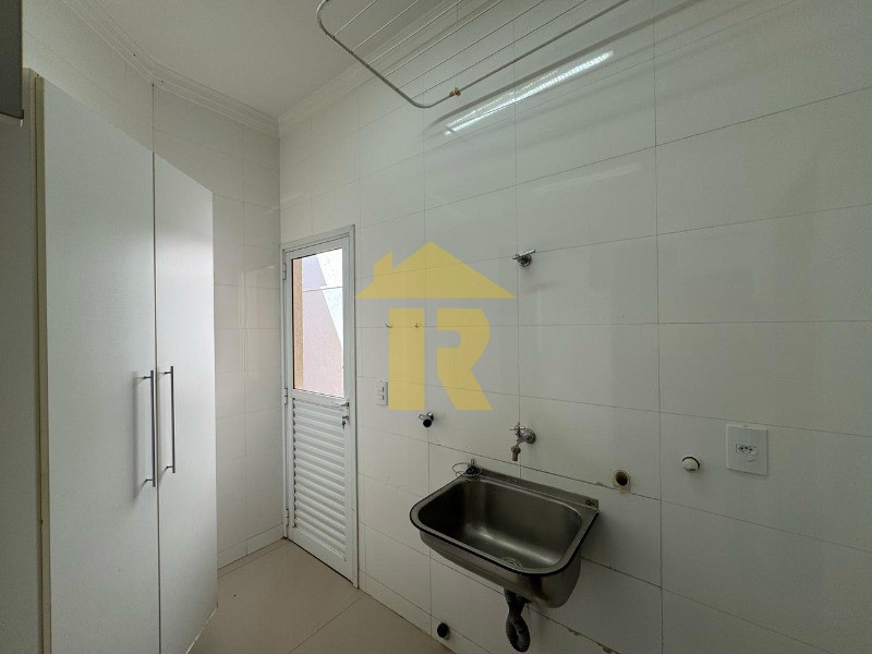 Casa de Condomínio com 3 quartos à venda, 220m² — foto 28 de 28