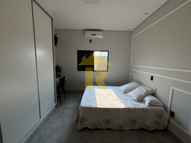 Casa de Condomínio com 3 quartos à venda, 250m² — foto 13 de 15