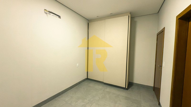Casa de Condomínio com 3 quartos à venda, 215m² — foto 17 de 23