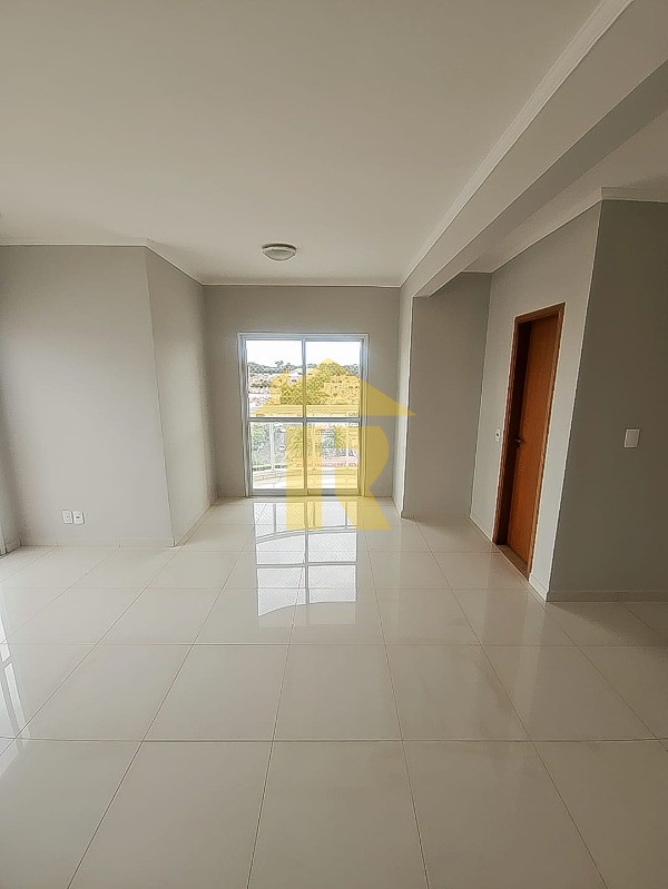 Apartamento com 2 quartos à venda, 81m² — foto 4 de 22