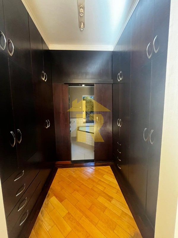 Casa de Condomínio com 4 quartos à venda — foto 19 de 25