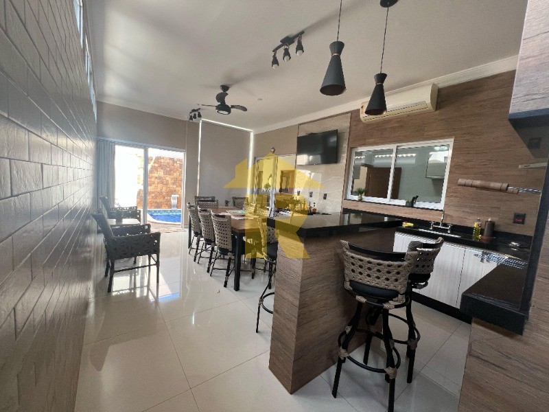 Casa de Condomínio com 3 quartos à venda e aluguel, 220m² — foto 16 de 34