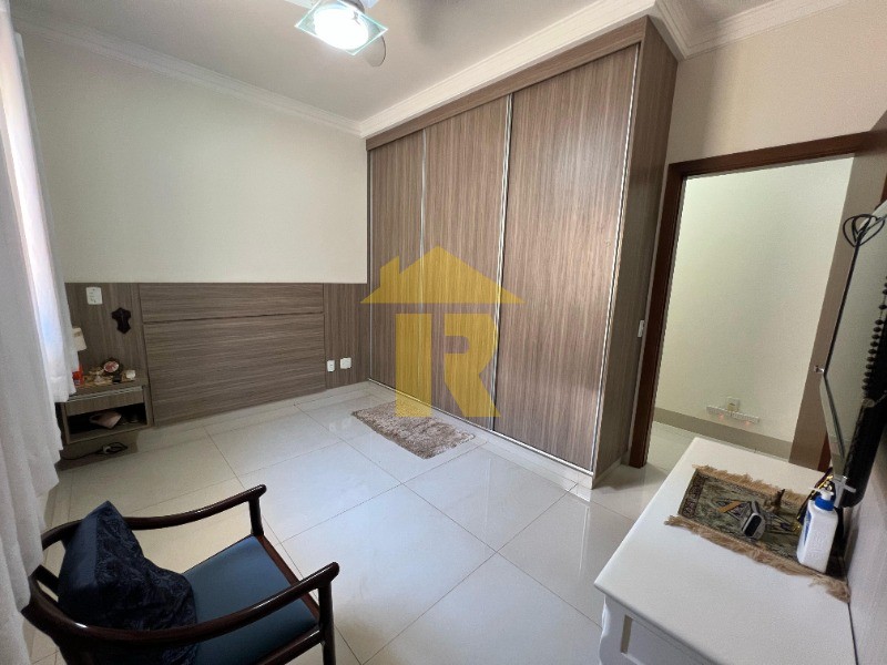 Casa de Condomínio com 3 quartos à venda e aluguel, 220m² — foto 21 de 34