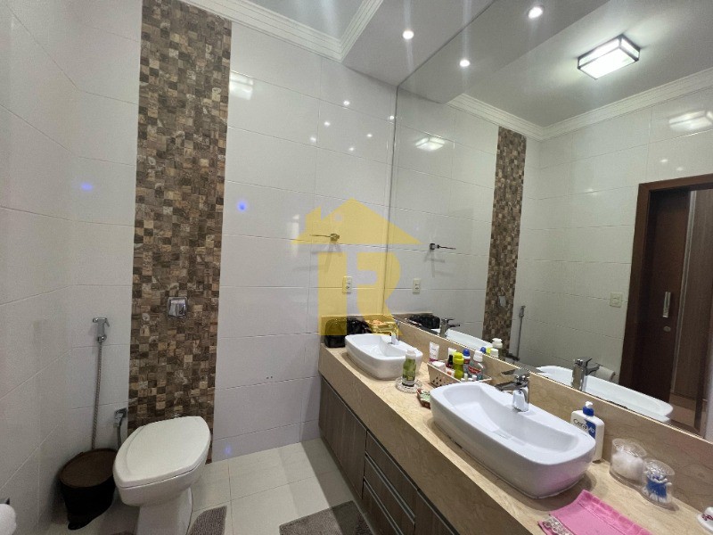 Casa de Condomínio com 3 quartos à venda e aluguel, 220m² — foto 31 de 34