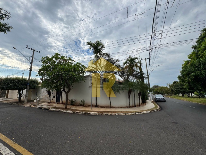 Casa com 3 quartos à venda, 312m² — foto 4 de 41