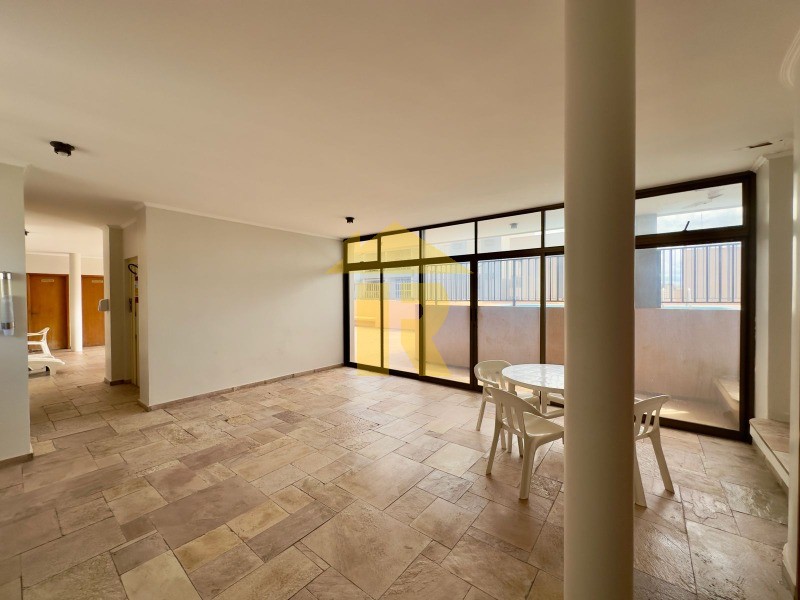 Apartamento com 3 quartos à venda, 130m² — foto 23 de 28