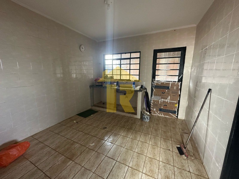 Loja / Salão / Ponto Comercial  à venda, 250m² — foto 9 de 14
