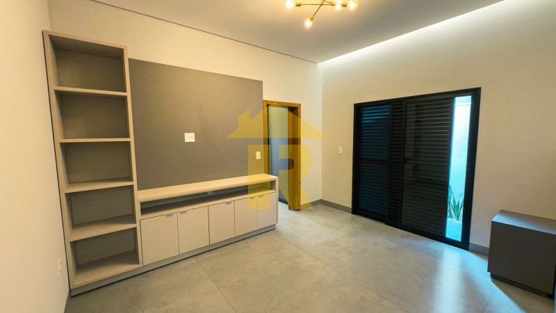 Casa de Condomínio com 3 quartos à venda, 215m² — foto 11 de 23