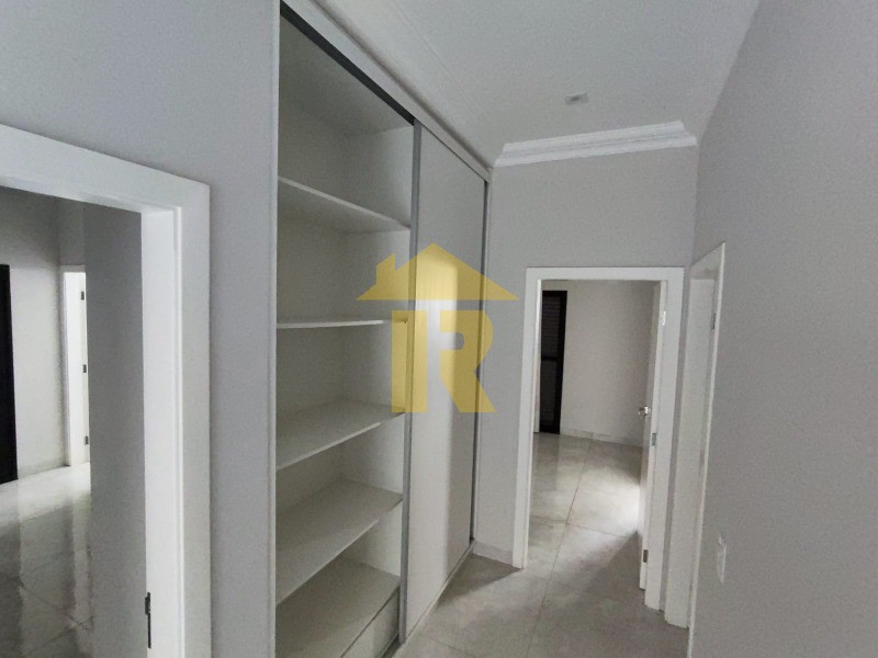 Casa de Condomínio com 4 quartos à venda e aluguel, 350m² — foto 24 de 29