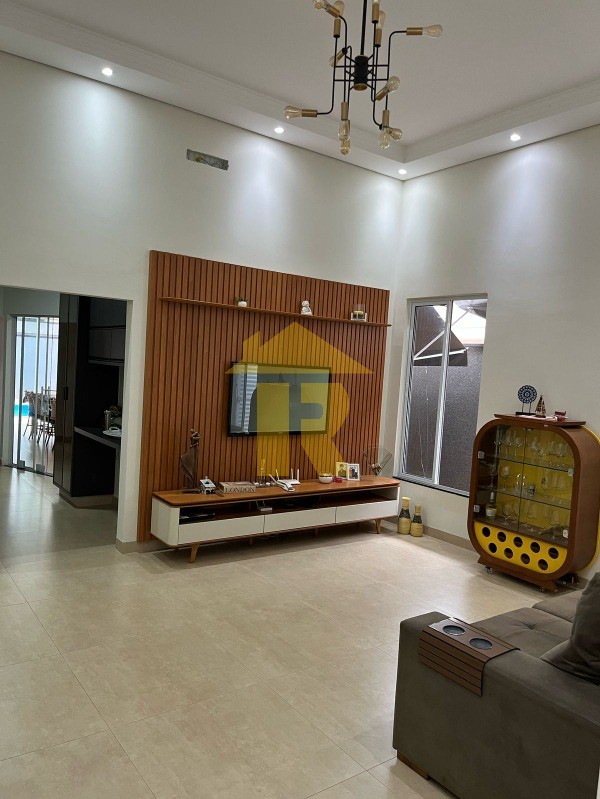 Casa de Condomínio com 3 quartos à venda, 200m² — foto 2 de 19
