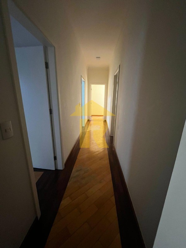 Casa de Condomínio com 4 quartos à venda — foto 17 de 25