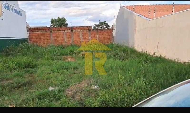 Terreno / Lote / Condomínio  à venda, 210m² — foto 2 de 3