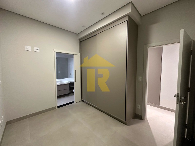 Casa de Condomínio com 3 quartos à venda, 215m² — foto 8 de 23