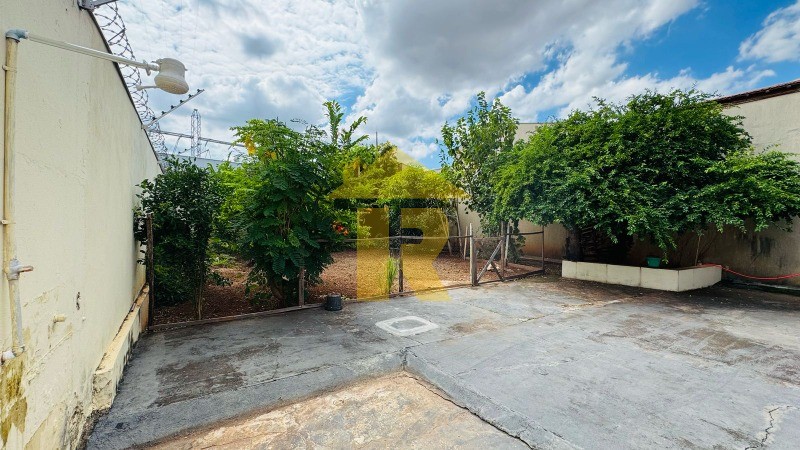 Casa com 3 quartos à venda, 272m² — foto 13 de 15