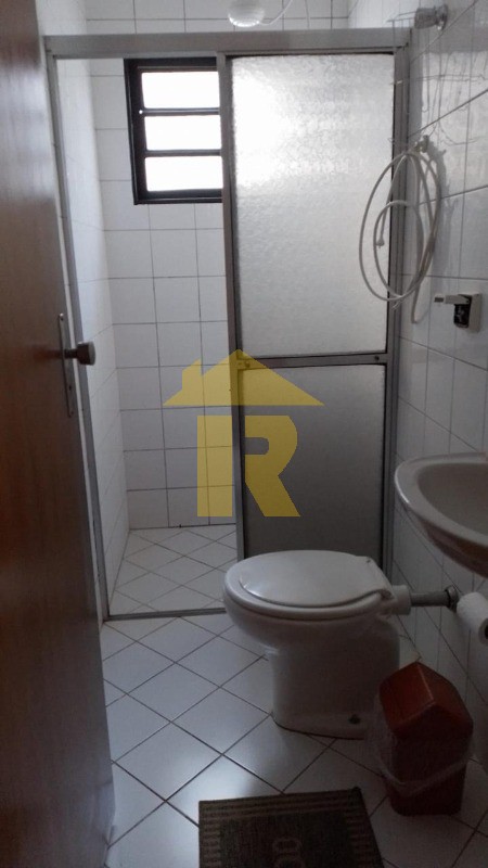 Casa com 3 quartos à venda, 268m² — foto 37 de 40