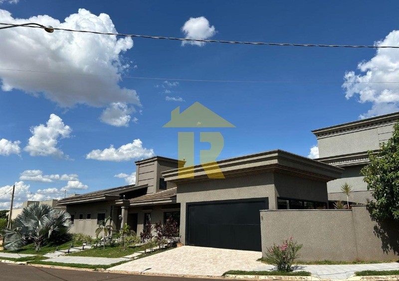 Casa de Condomínio com 3 quartos à venda, 315m² — foto 2 de 29