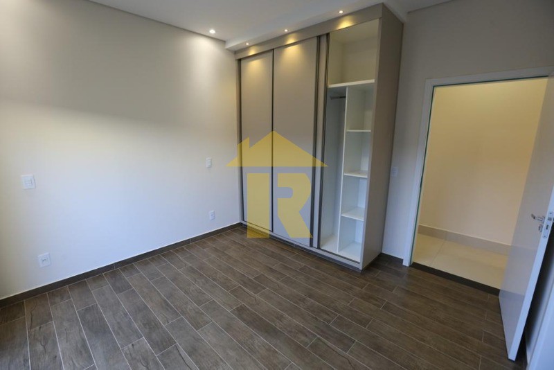 Casa de Condomínio com 4 quartos à venda e aluguel, 378m² — foto 31 de 48