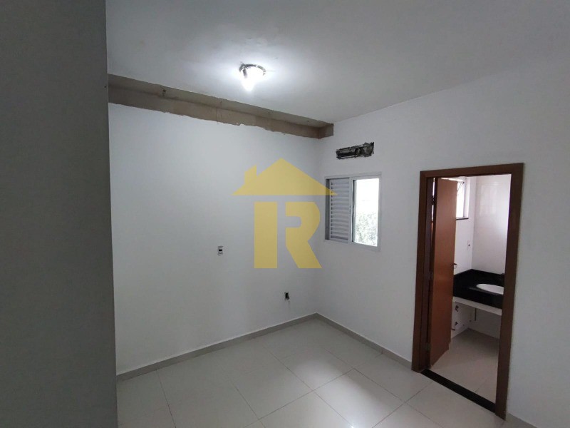 Casa de Condomínio com 3 quartos à venda e aluguel, 160m² — foto 4 de 10