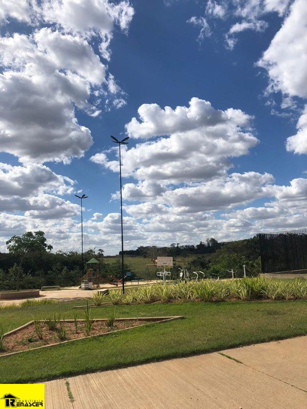 Terreno / Lote / Condomínio  à venda, 210m² — foto 8 de 9