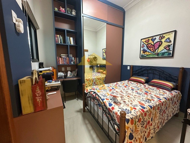 Casa de Condomínio com 3 quartos à venda, 340m² — foto 11 de 31