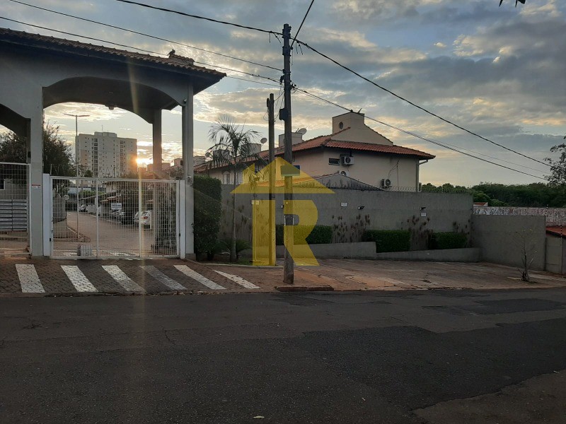Casa de Condomínio com 3 quartos à venda, 160m² — foto 25 de 28