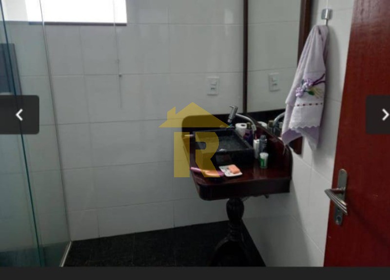 Casa com 3 quartos à venda, 330m² — foto 20 de 22