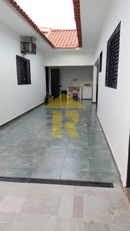 Casa com 3 quartos à venda, 268m² — foto 15 de 40