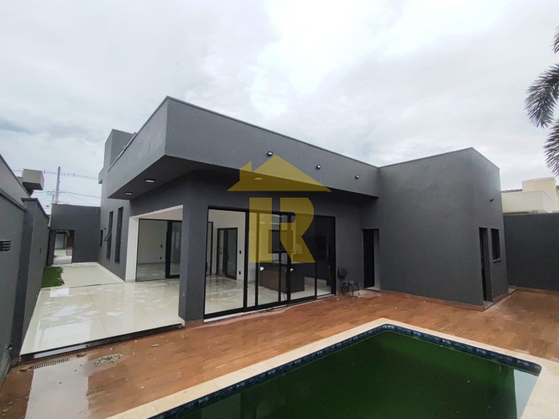 Casa de Condomínio com 3 quartos à venda e aluguel, 240m² — foto 3 de 12