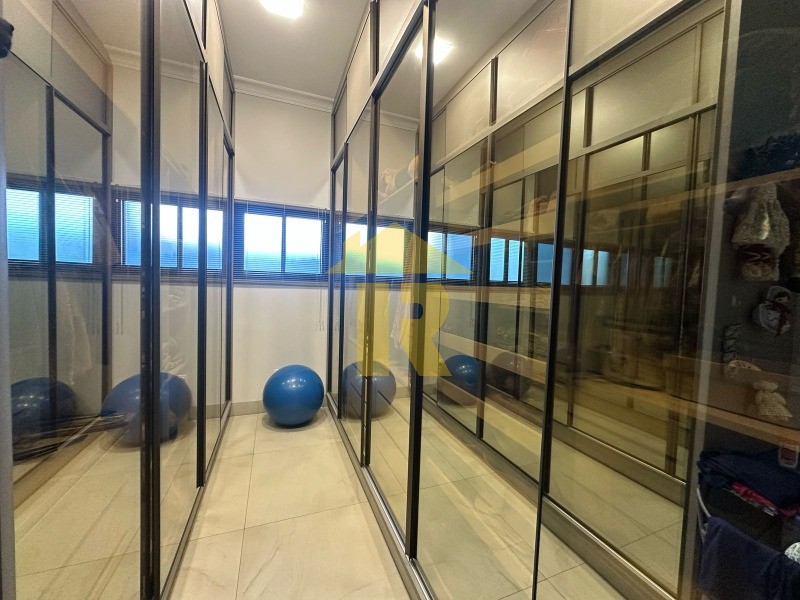 Casa de Condomínio com 3 quartos à venda, 340m² — foto 13 de 31
