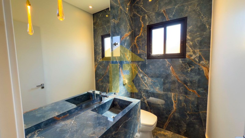 Casa de Condomínio com 3 quartos à venda, 223m² — foto 3 de 23