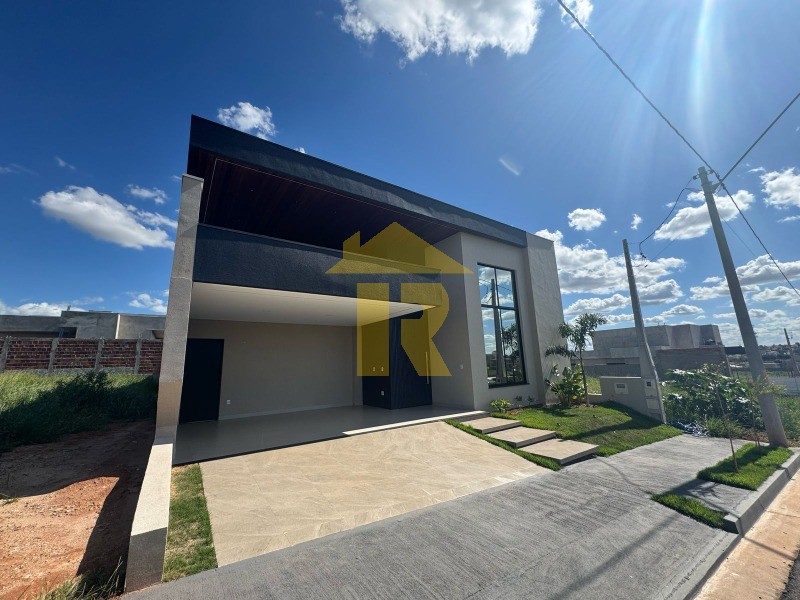 Casa de Condomínio com 3 quartos à venda, 186m² — foto 2 de 25