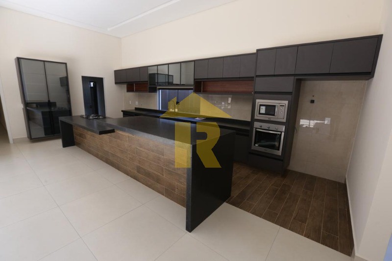 Casa de Condomínio com 4 quartos à venda e aluguel, 378m² — foto 13 de 48
