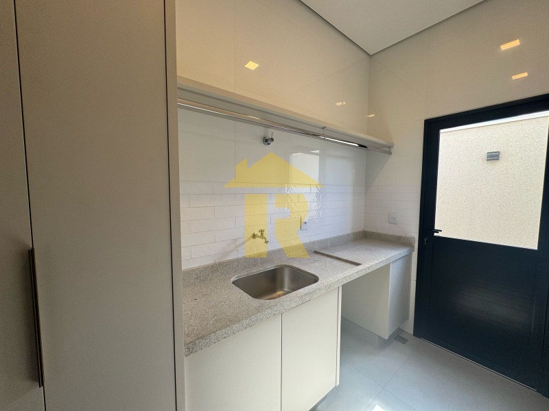 Casa de Condomínio com 3 quartos à venda, 186m² — foto 17 de 25