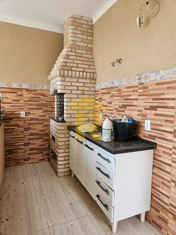 Casa com 3 quartos à venda, 131m² — foto 11 de 14
