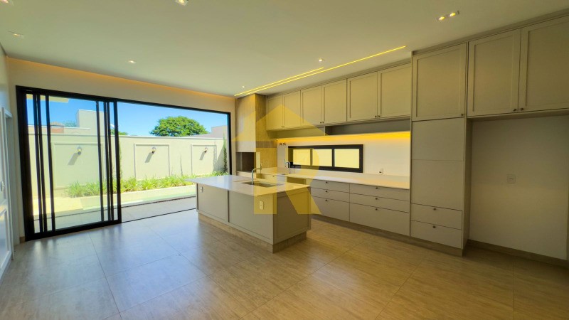 Casa de Condomínio com 3 quartos à venda, 223m² — foto 16 de 23