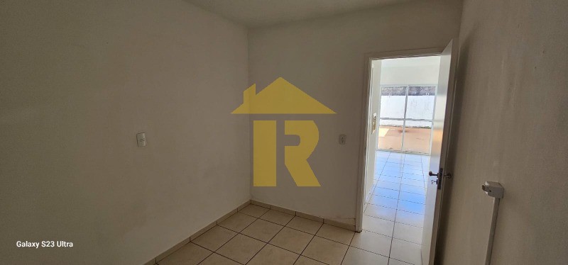Casa de Condomínio com 2 quartos à venda, 57m² — foto 2 de 10